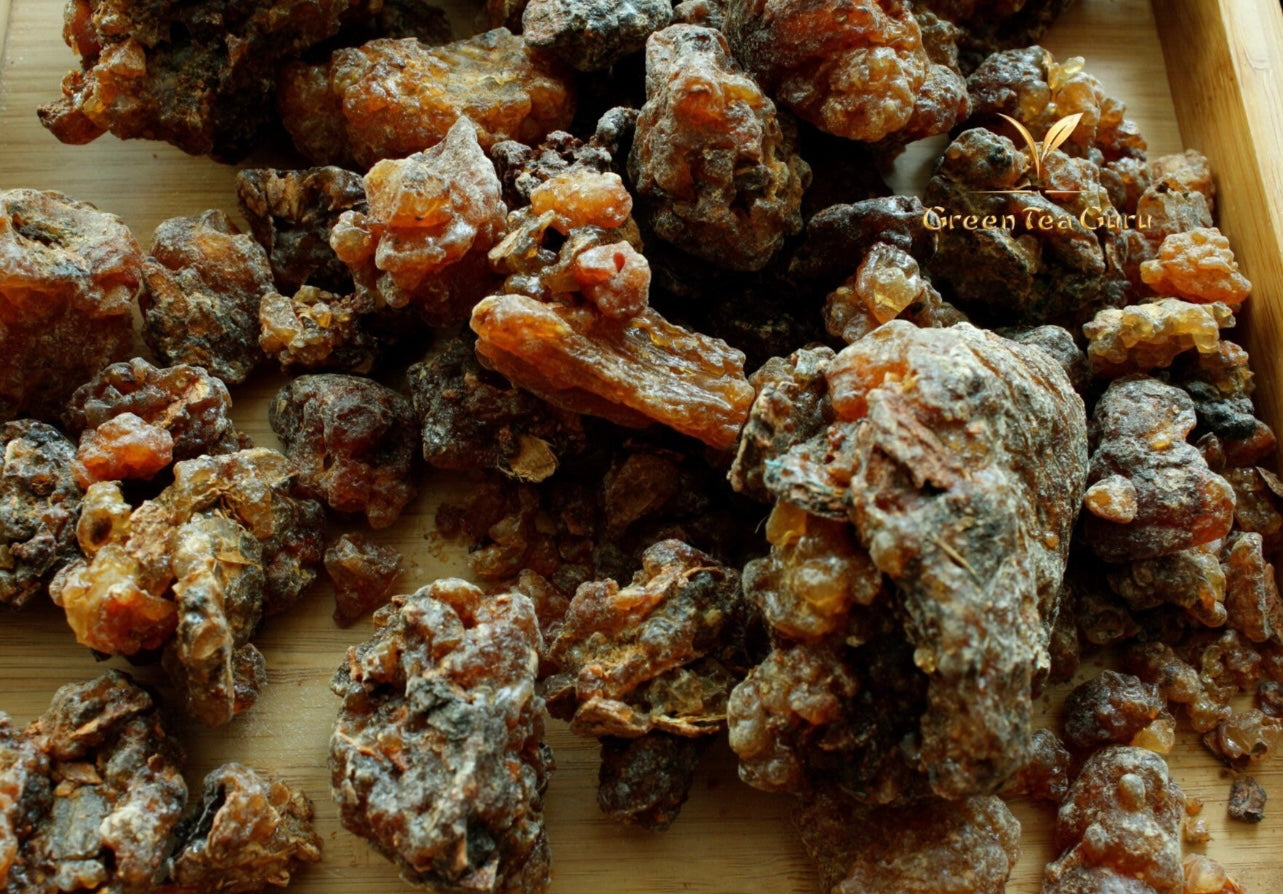 Large Yemen myrrh resin pieces on a wooden tray